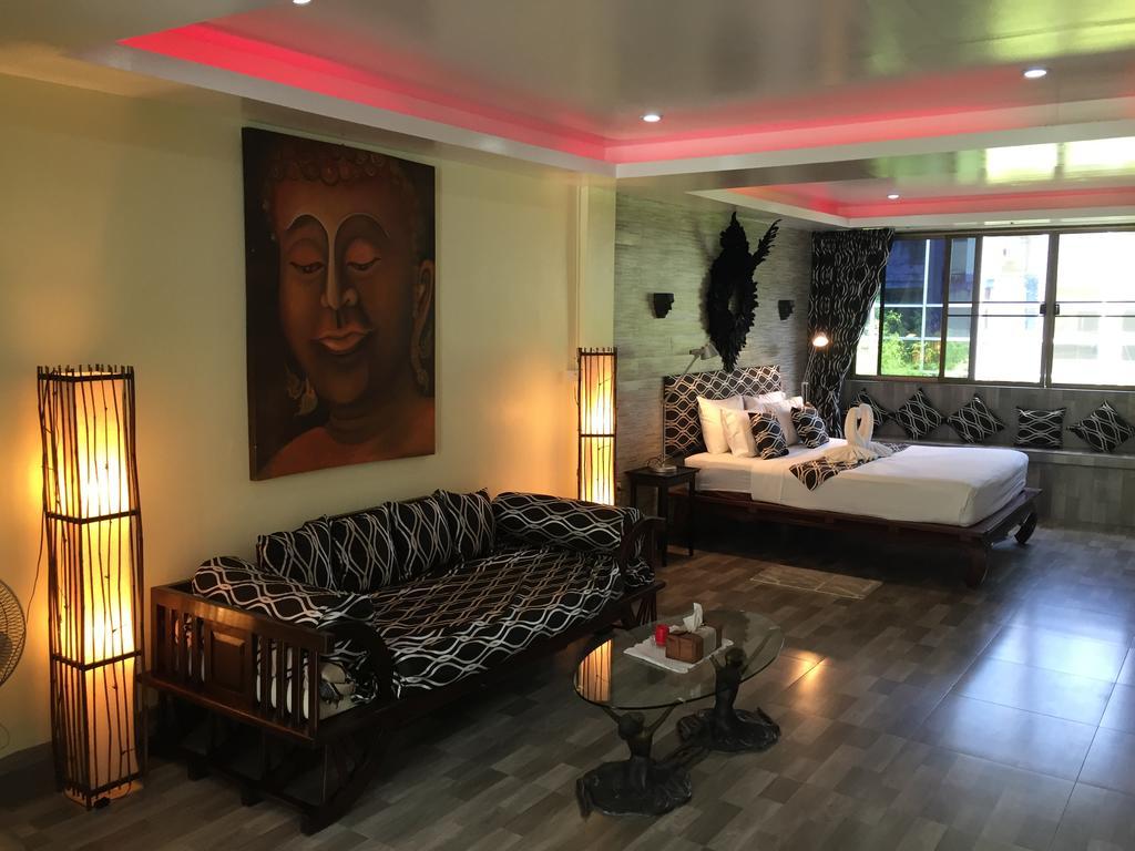 Fong Kaew And Baan Nang Fa Guesthouse Patong Exterior foto