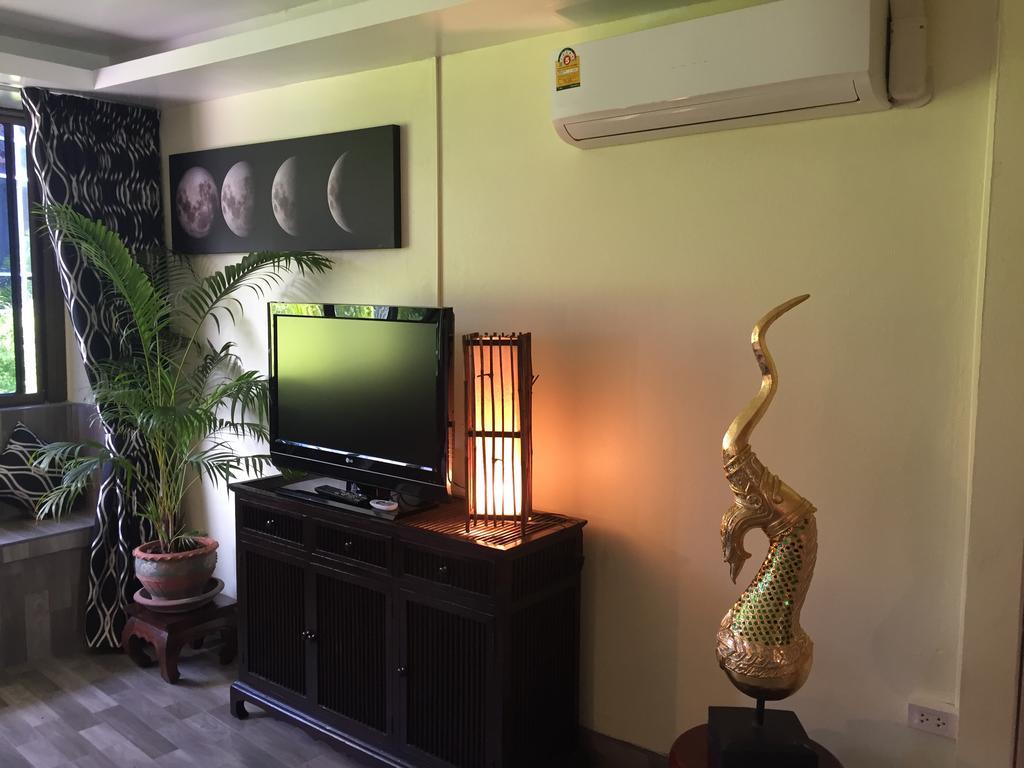 Fong Kaew And Baan Nang Fa Guesthouse Patong Exterior foto