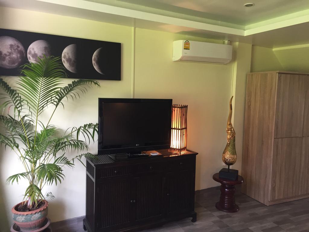 Fong Kaew And Baan Nang Fa Guesthouse Patong Exterior foto
