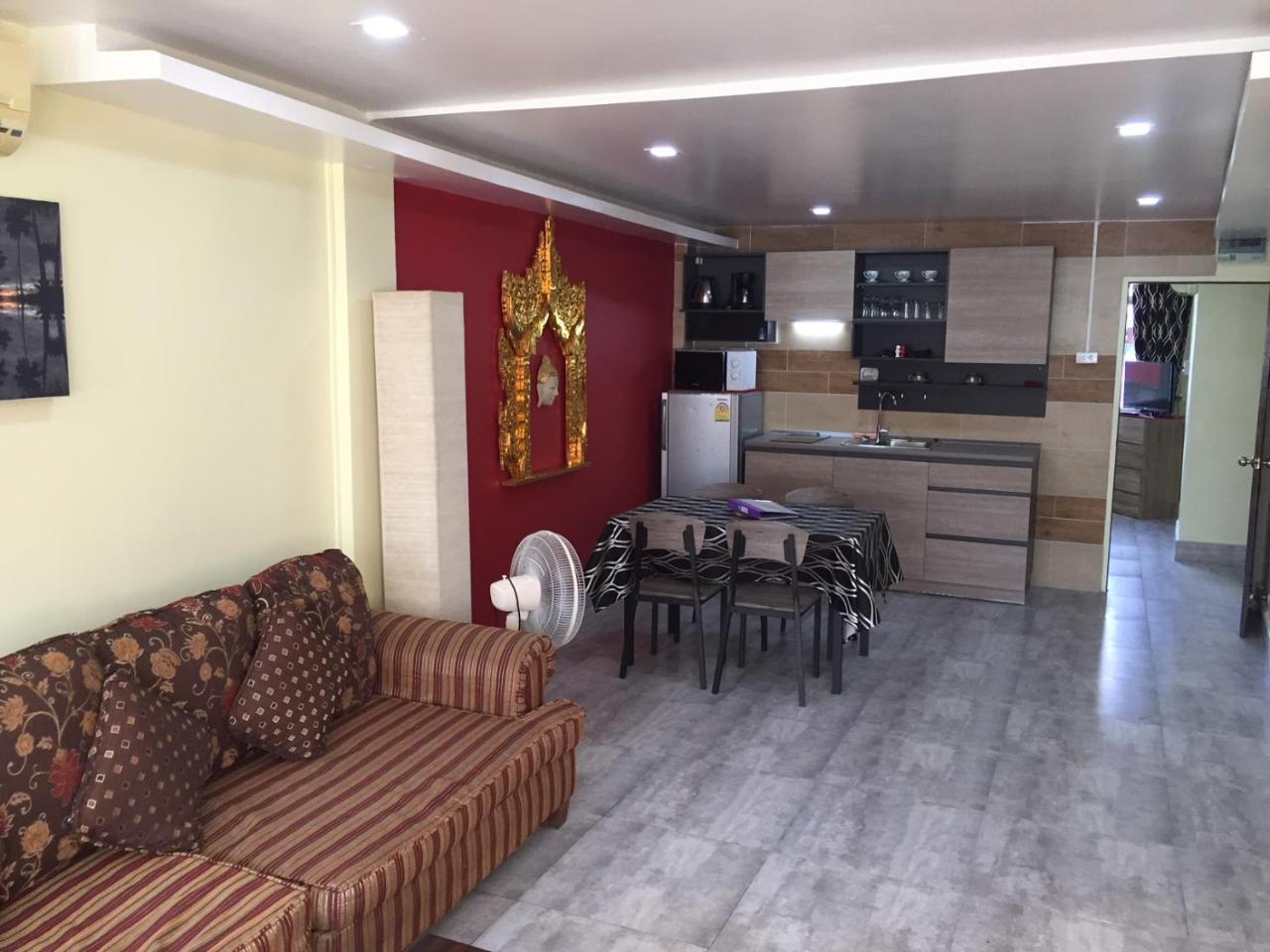 Fong Kaew And Baan Nang Fa Guesthouse Patong Exterior foto