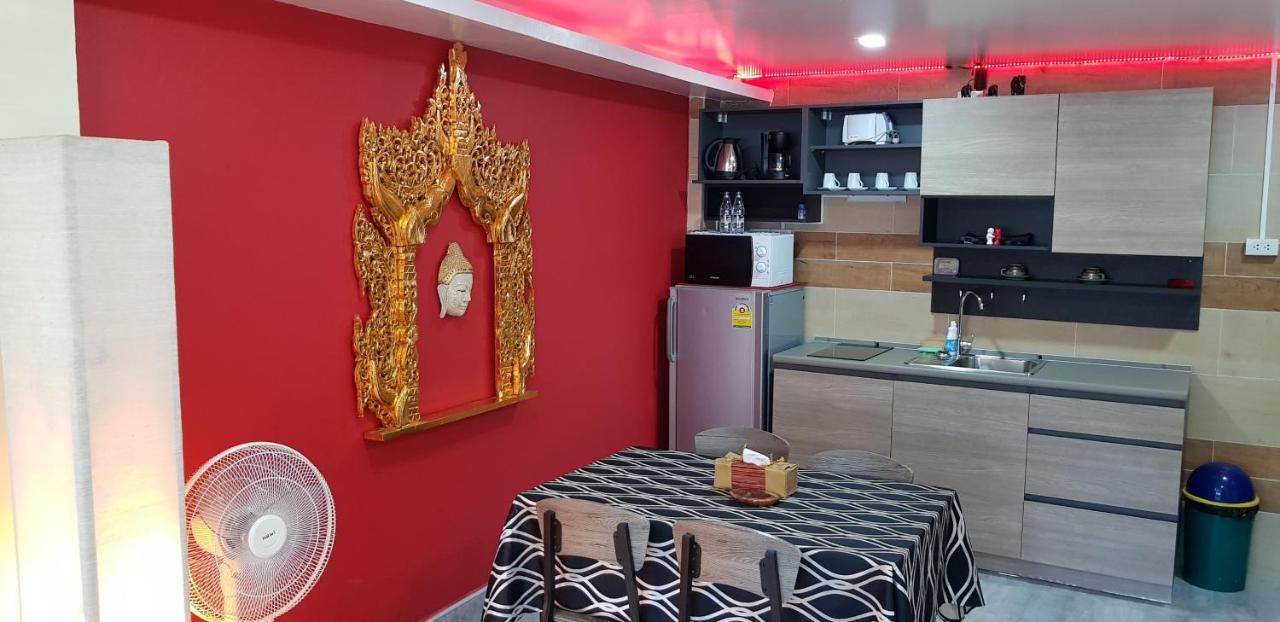 Fong Kaew And Baan Nang Fa Guesthouse Patong Exterior foto