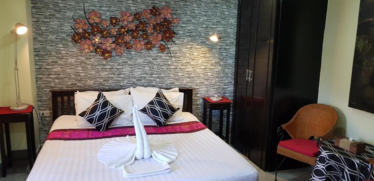 Fong Kaew And Baan Nang Fa Guesthouse Patong Exterior foto