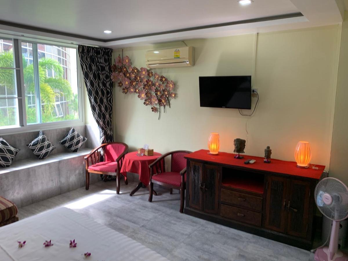 Fong Kaew And Baan Nang Fa Guesthouse Patong Exterior foto