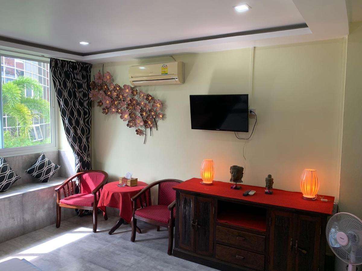 Fong Kaew And Baan Nang Fa Guesthouse Patong Exterior foto